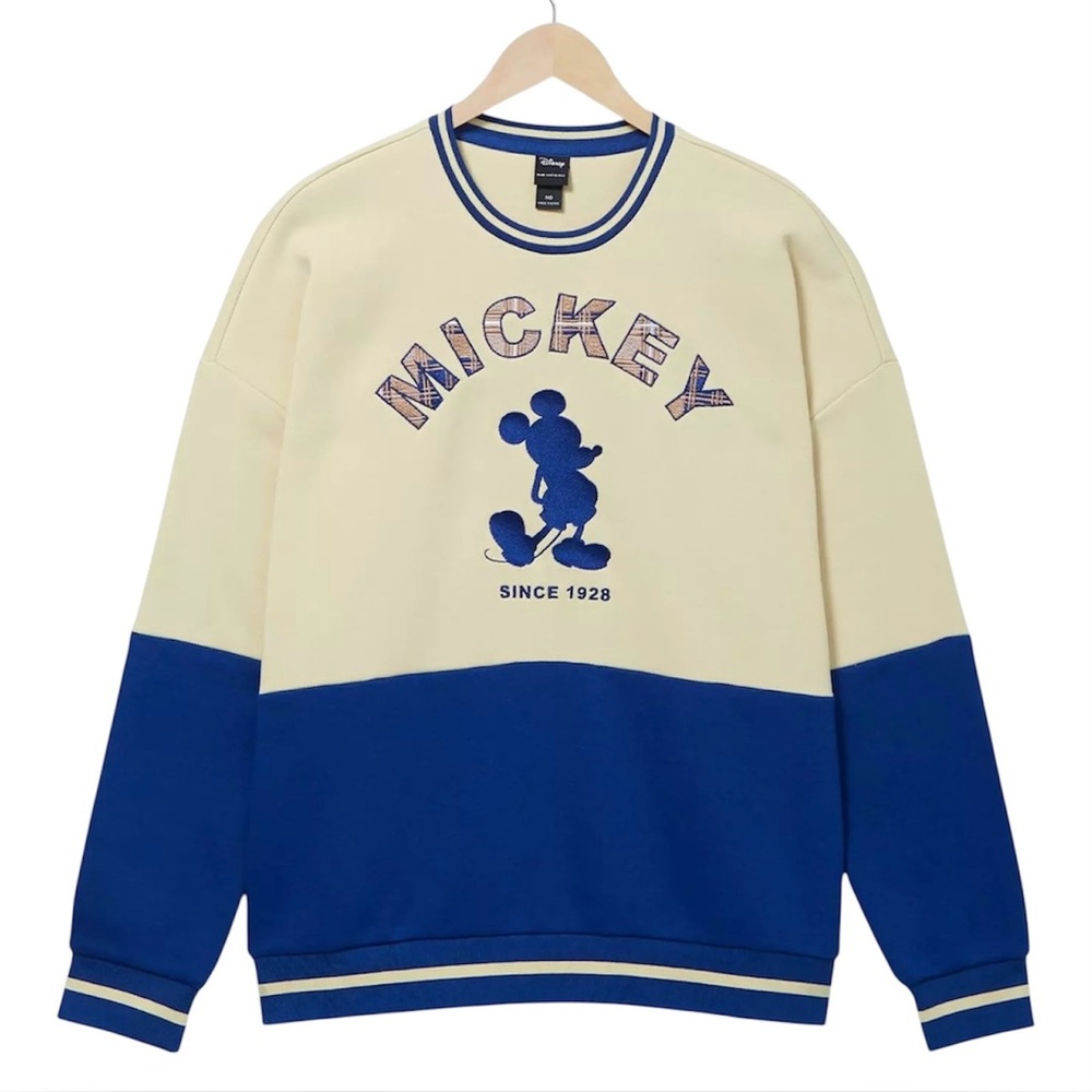 BoxLunch Our Universe Mickey Sweatshirt Size 3X PLS READ DESCRIPTION